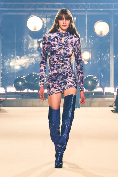 Look 17